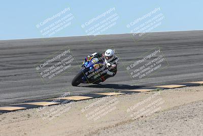 media/Oct-13-2025-Moto Forza (Mon) [[a66d839500]]/3-B Group/Session 2 (Bowl)/